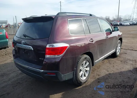 2011 Toyota Highlander Se V6 z USA, uszkodzony, nr VIN 5TDBK3EH4BS063119